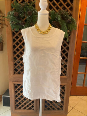 Bellambra Made in Italy Minimalist large tank top with a relaxed fit